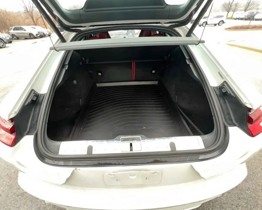 2018 Porsche 971 Panamera - Image 7 of 14