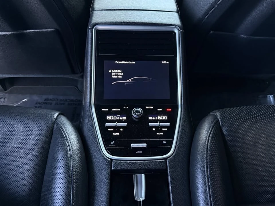 2018 Porsche 971 Panamera - Image 17 of 20
