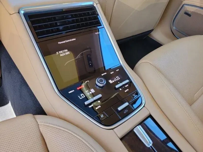2018 Porsche 971 Panamera - Image 17 of 17
