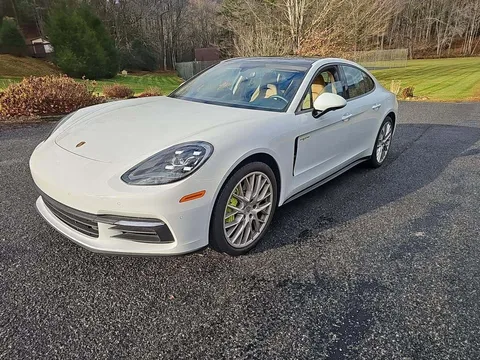 2018 Porsche Panamera