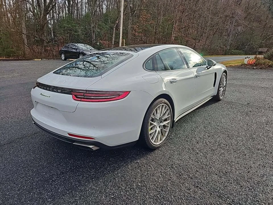 2018 Porsche 971 Panamera - Image 4 of 8