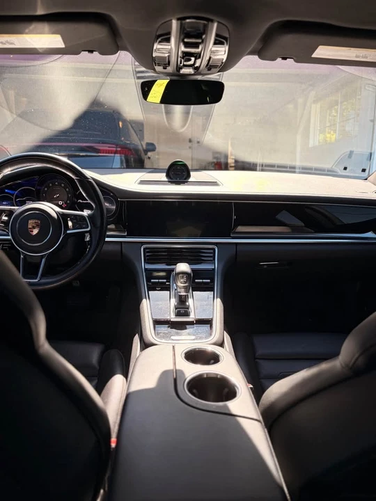 2018 Porsche 971 Panamera - Image 14 of 16