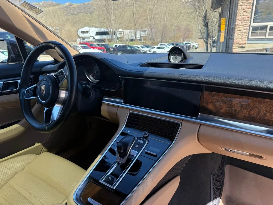 2018 Porsche 971 Panamera - Image 13 of 19