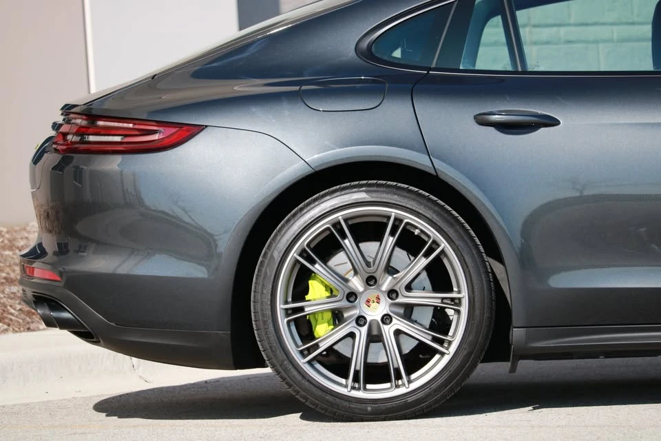2018 Porsche 971 Panamera - Image 8 of 20