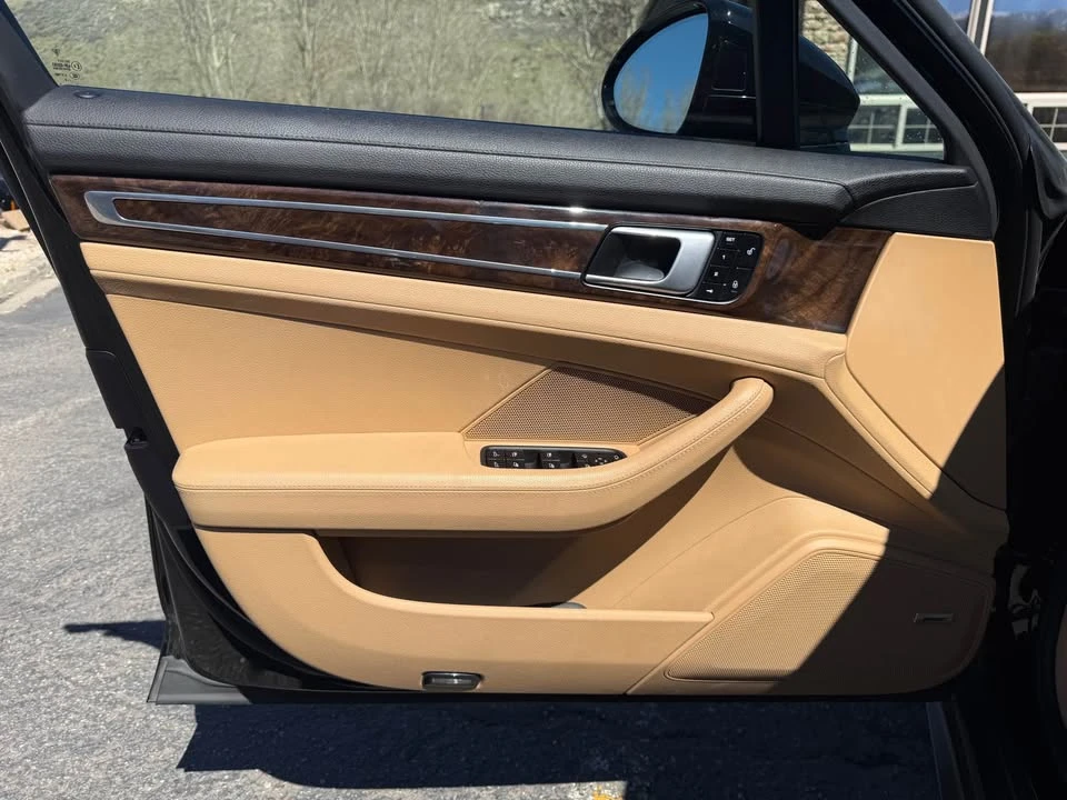 2018 Porsche 971 Panamera - Image 8 of 19
