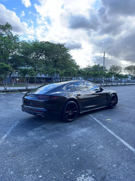2018 Porsche 971 Panamera - Image 6 of 7