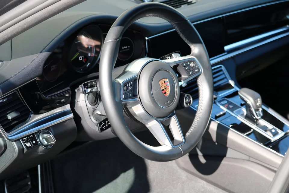 2018 Porsche 971 Panamera - Image 14 of 20