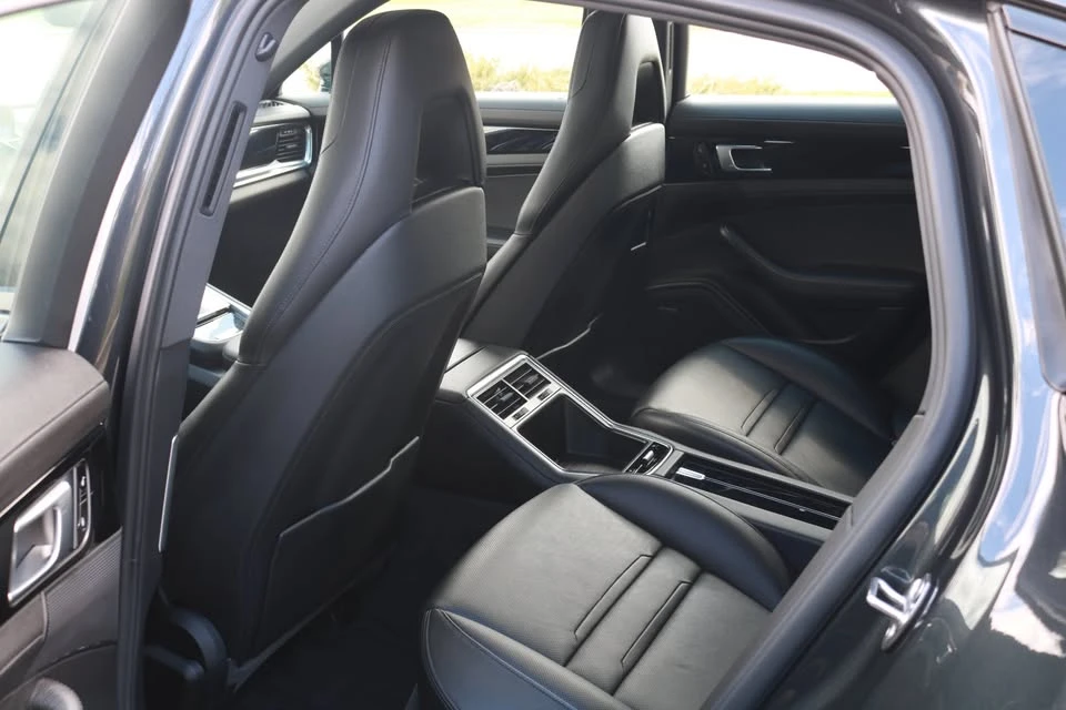 2018 Porsche 971 Panamera - Image 17 of 20