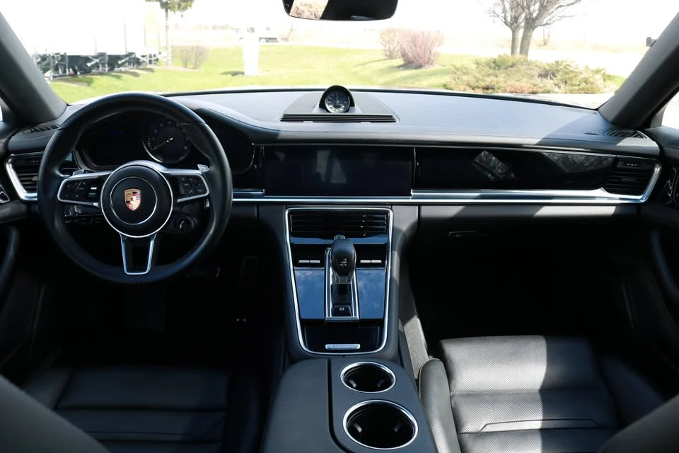 2018 Porsche 971 Panamera - Image 18 of 20