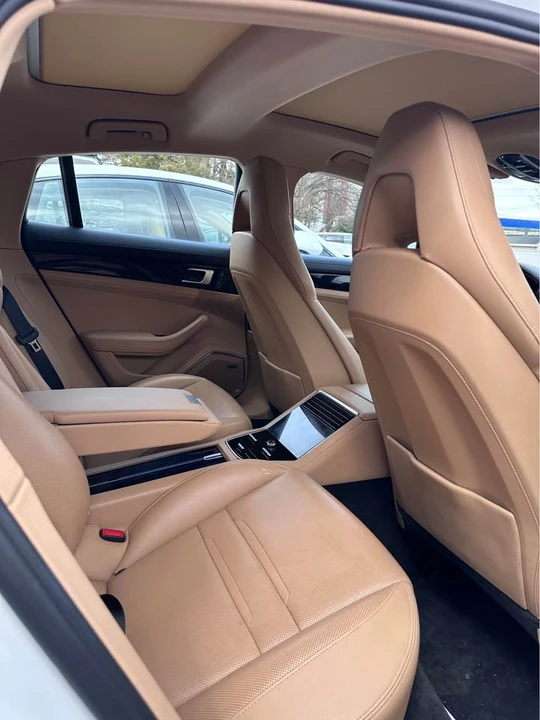 2018 Porsche 971 Panamera - Image 4 of 7