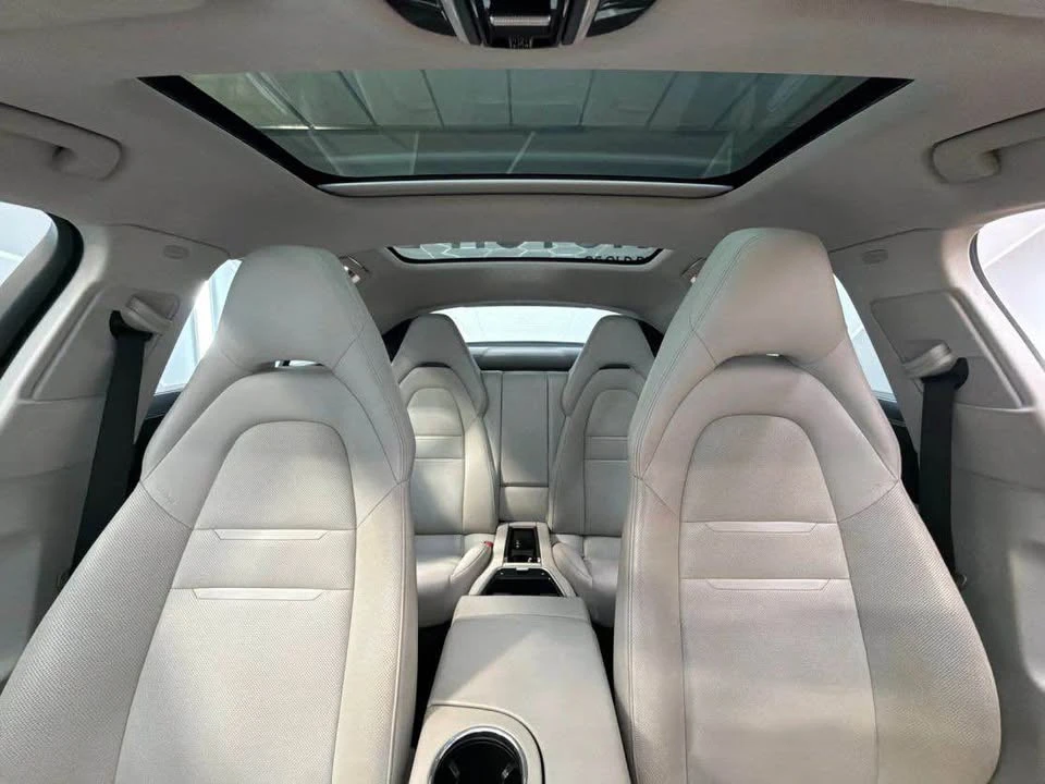 2018 Porsche 971 Panamera - Image 17 of 20