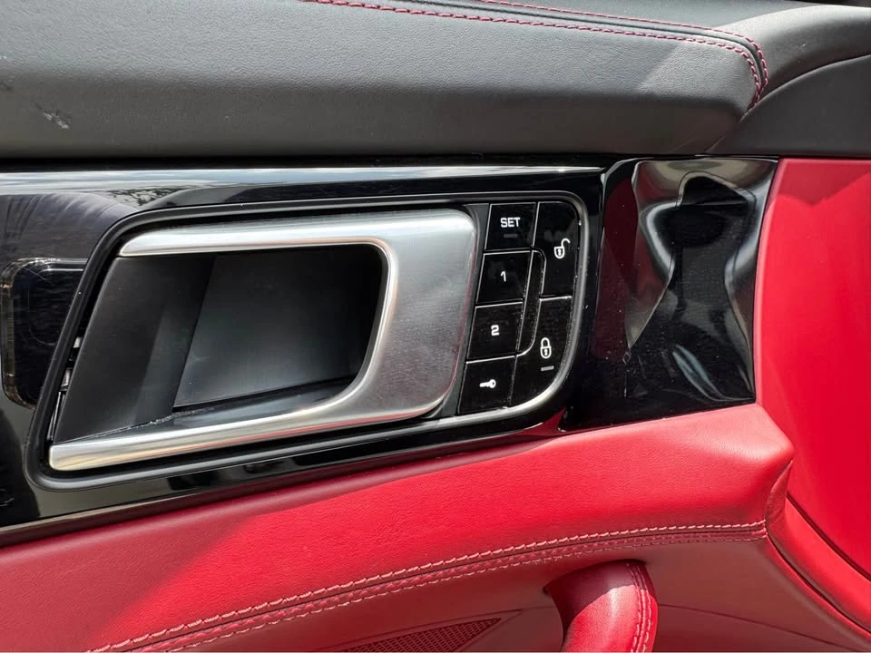 2018 Porsche 971 Panamera - Image 16 of 17