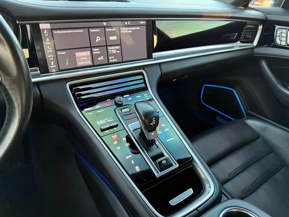 2018 Porsche 971 Panamera - Image 11 of 18