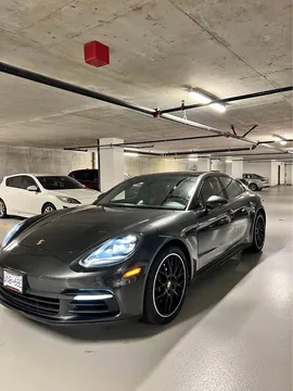 2018 Porsche Panamera 4 Sport Pack