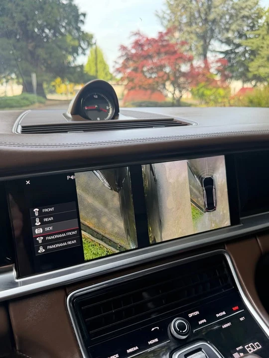 2018 Porsche 971 Panamera - Image 19 of 20