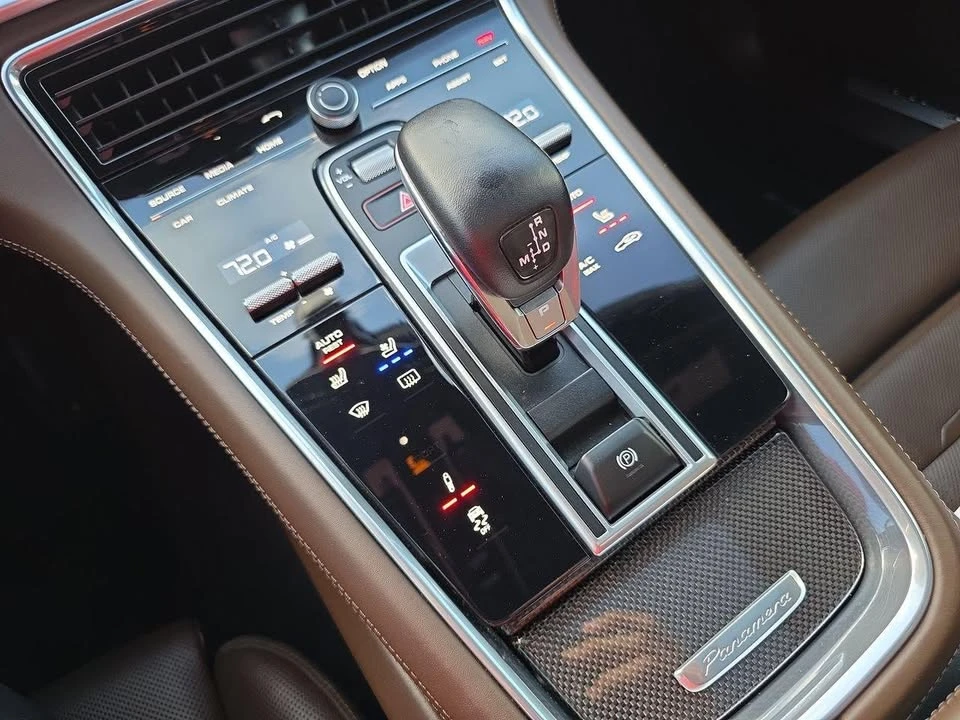 2018 Porsche 971 Panamera - Image 10 of 12