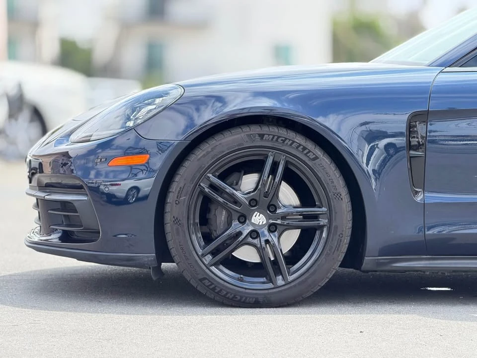 2018 Porsche 971 Panamera - Image 4 of 20