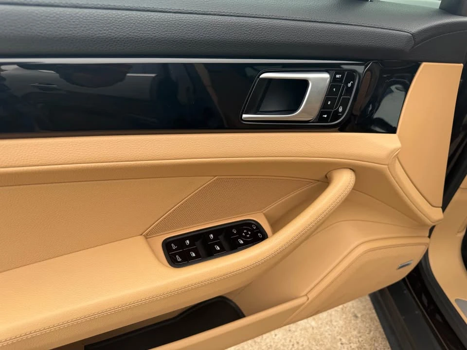 2018 Porsche 971 Panamera - Image 9 of 16