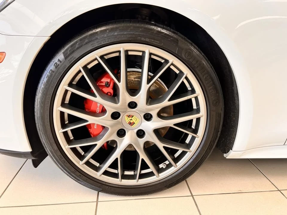 2018 Porsche 971 Panamera - Image 9 of 20