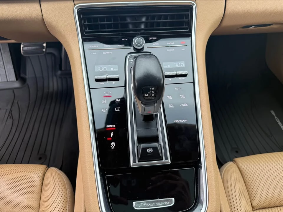2018 Porsche 971 Panamera - Image 16 of 16