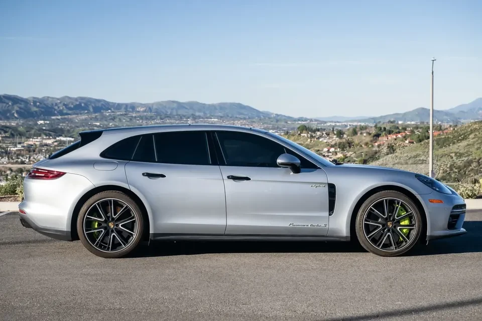 2018 Porsche 971 Panamera - Image 4 of 9