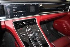 2018 Porsche 971 Panamera - Image 19 of 20