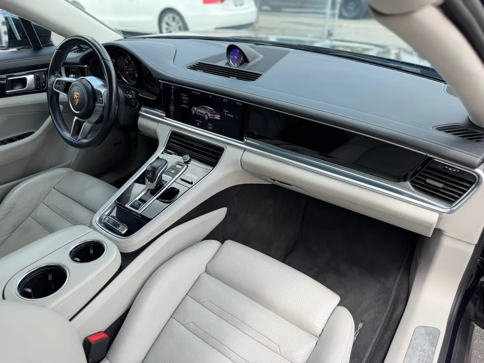 2018 Porsche 971 Panamera - Image 16 of 20