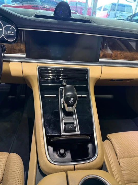 2018 Porsche 971 Panamera - Image 6 of 20