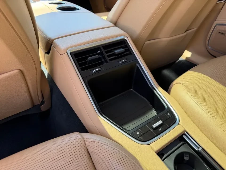 2018 Porsche 971 Panamera - Image 18 of 19