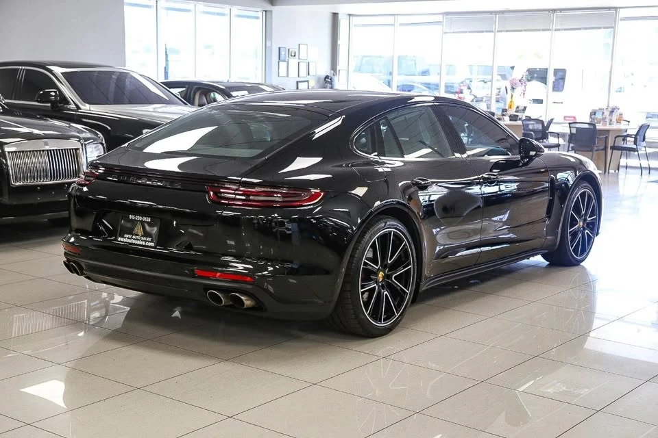 2018 Porsche 971 Panamera - Image 7 of 20