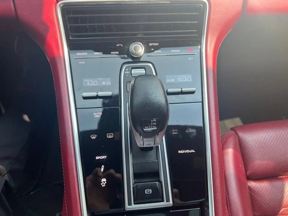 2018 Porsche 971 Panamera - Image 16 of 20