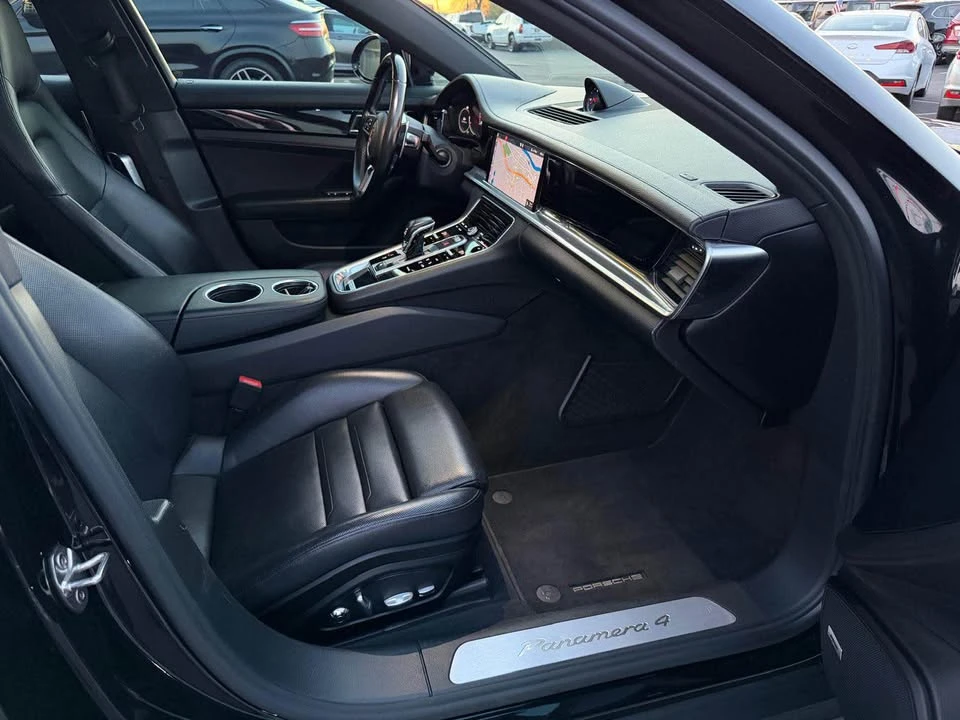 2018 Porsche 971 Panamera - Image 7 of 19