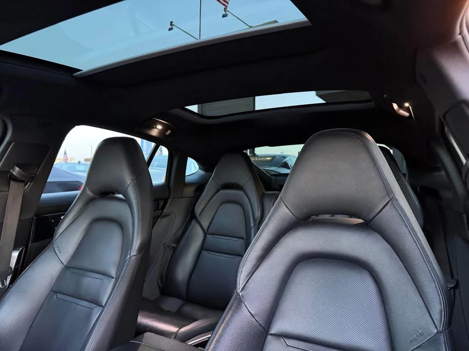 2018 Porsche 971 Panamera - Image 8 of 19