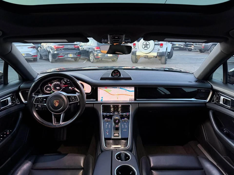 2018 Porsche 971 Panamera - Image 10 of 19