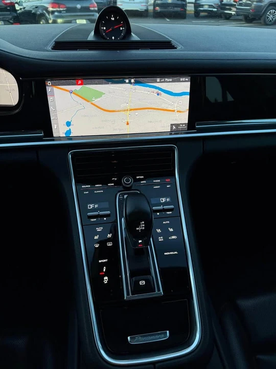 2018 Porsche 971 Panamera - Image 17 of 19