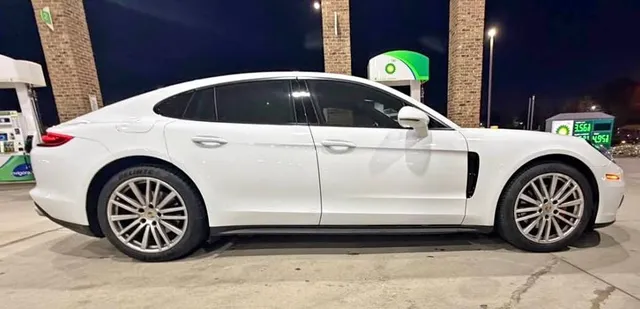 2018 Porsche Panamera 4