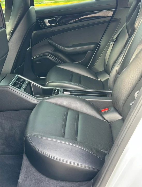 2017 Porsche 971 Panamera - Image 10 of 18