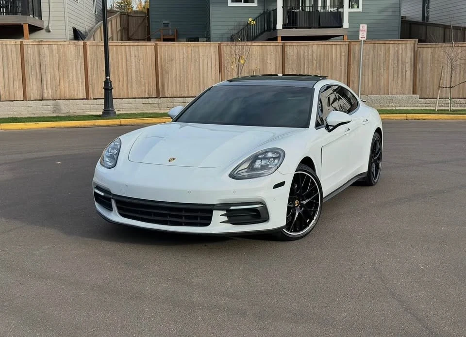 2017 Porsche 971 Panamera - Image 2 of 18
