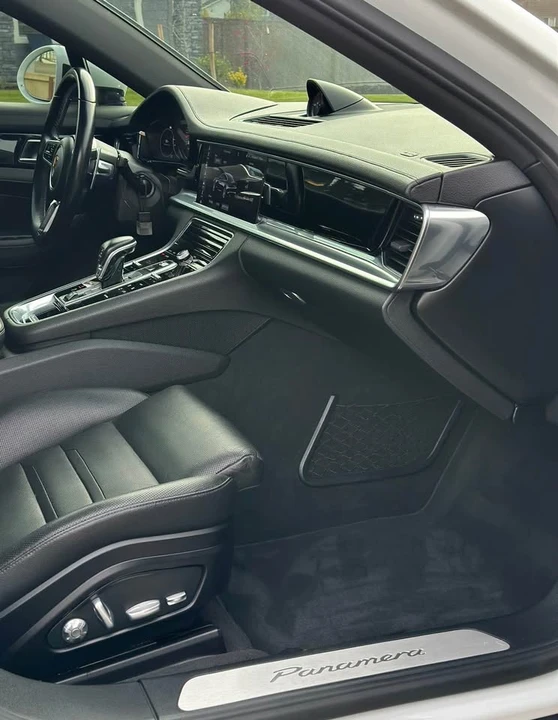 2017 Porsche 971 Panamera - Image 16 of 18