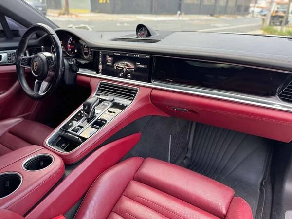2018 Porsche 971 Panamera - Image 9 of 21
