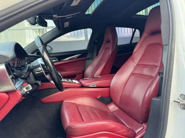 2018 Porsche 971 Panamera - Image 16 of 21