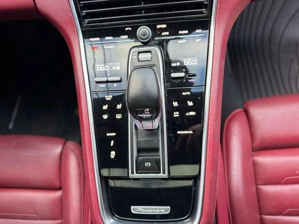 2018 Porsche 971 Panamera - Image 6 of 21