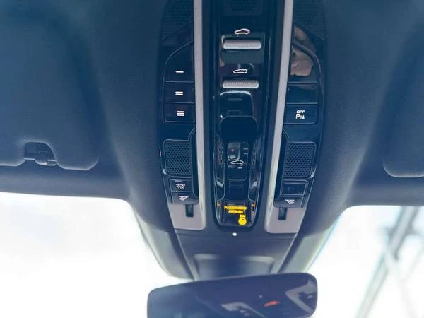2018 Porsche 971 Panamera - Image 7 of 21