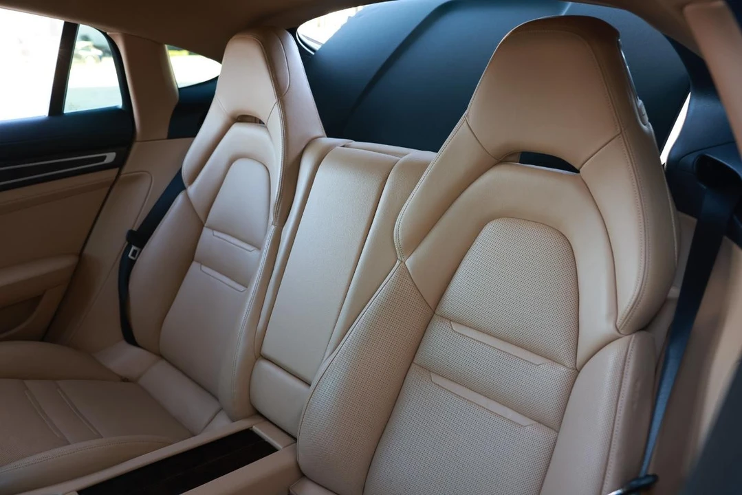 2018 Porsche 971 Panamera - Image 9 of 21