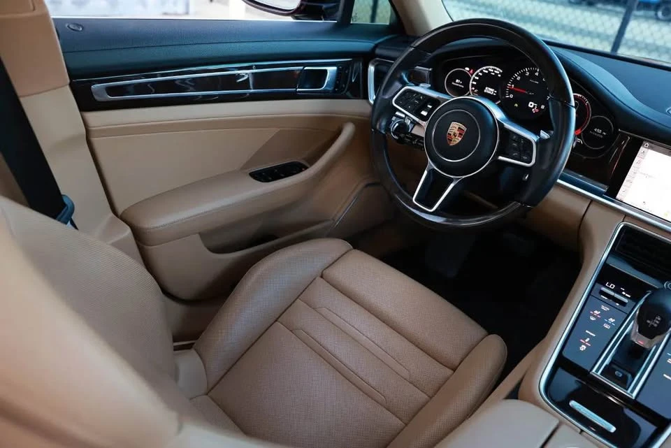 2018 Porsche 971 Panamera - Image 14 of 16