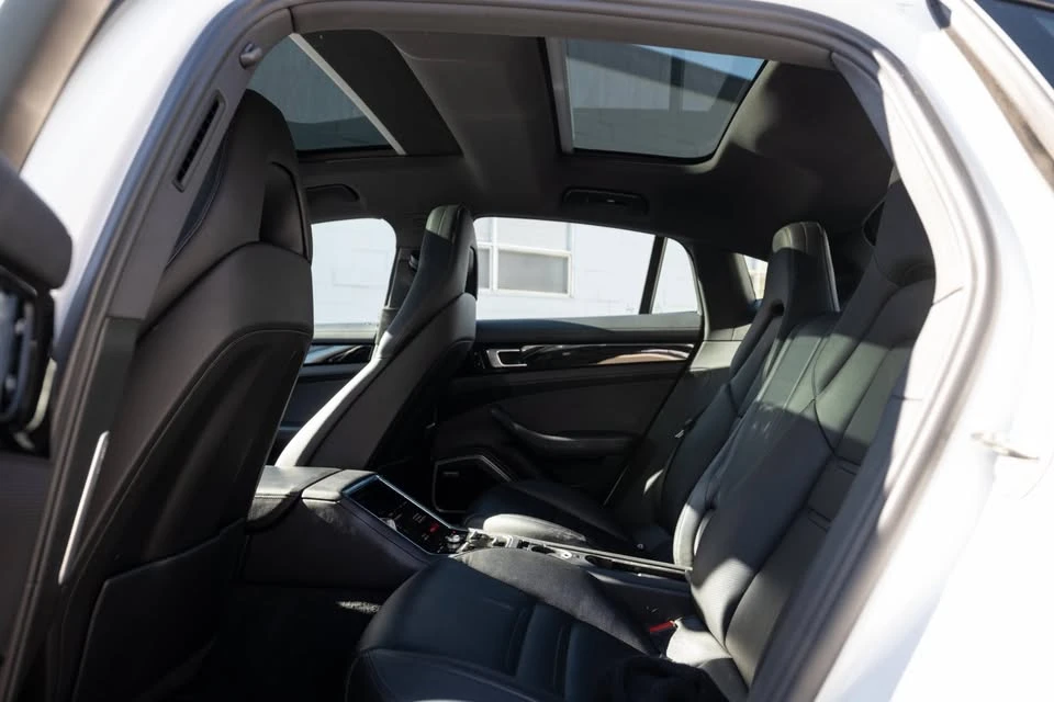 2018 Porsche 971 Panamera - Image 10 of 20
