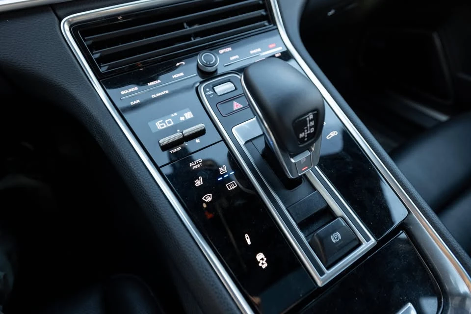 2018 Porsche 971 Panamera - Image 17 of 20