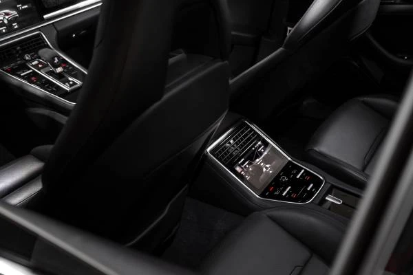 2018 Porsche 971 Panamera - Image 7 of 19