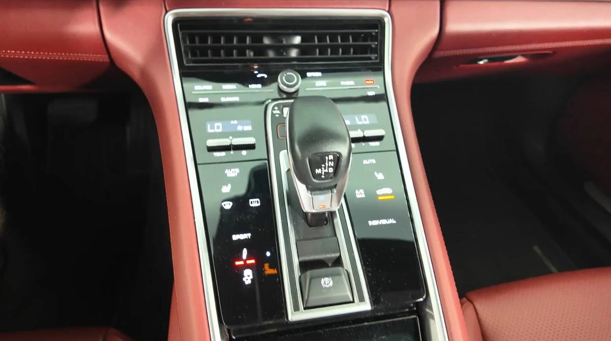 2018 Porsche 971 Panamera - Image 6 of 6