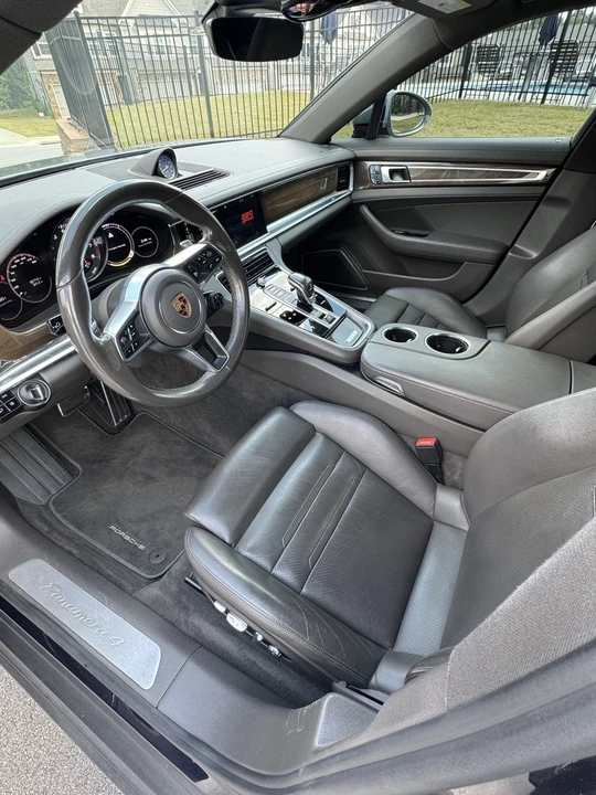 2018 Porsche 971 Panamera - Image 8 of 9